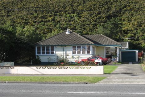Photo of property in 401 Cambridge Terrace, Naenae, Lower Hutt, 5011