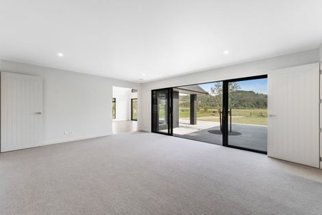 Photo of property in 22 Riverside Way, Clevedon, 2585