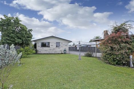 Photo of property in 18 Oakfield Crescent, Pukete, Hamilton, 3200