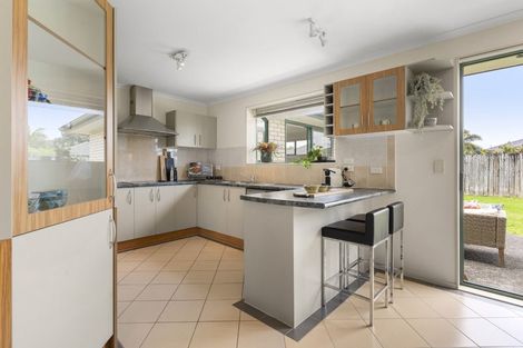 Photo of property in 3 Morewa Place, Takanini, 2112