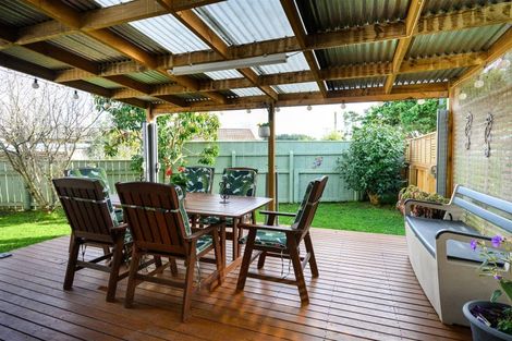 Photo of property in 21 Flower Street, Bulls, 4818