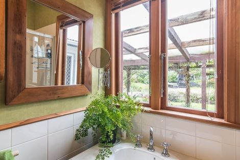 Photo of property in 28 Wellington Road, Paekakariki, 5034