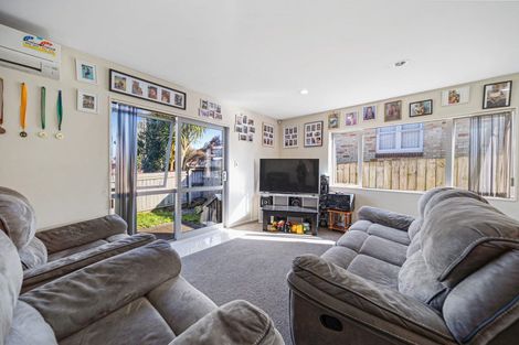 Photo of property in 61a Halver Road, Hillpark, Auckland, 2102