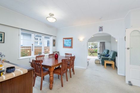 Photo of property in 23 Kowhai Avenue, Ebdentown, Upper Hutt, 5018
