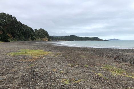 Photo of property in 26 Orere Point Road, Orere Point, 2585