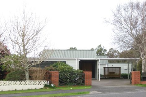 Photo of property in 23 Montana Place, Merrilands, New Plymouth, 4312