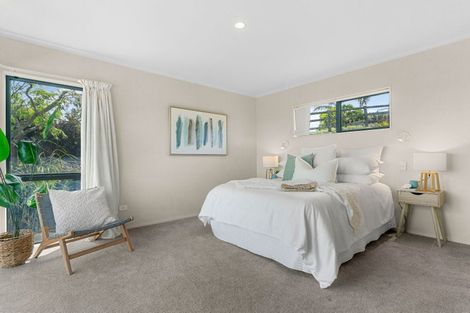 Photo of property in 4 Sunset Parade, Parua Bay, Whangarei, 0174