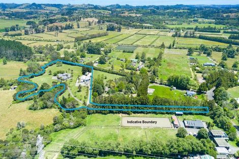 Photo of property in 154 Boord Crescent, Kumeu, 0891