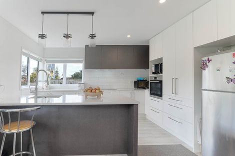 Photo of property in 51a Grassways Avenue, Pakuranga, Auckland, 2010