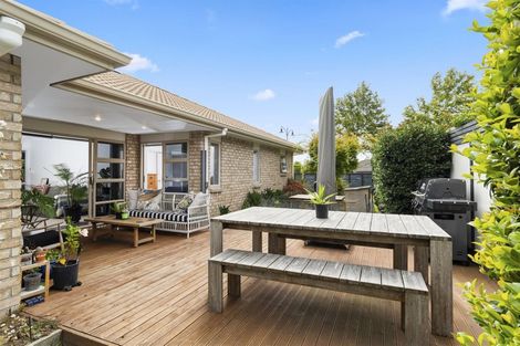 Photo of property in 1 Kereru Place, Pyes Pa, Tauranga, 3112