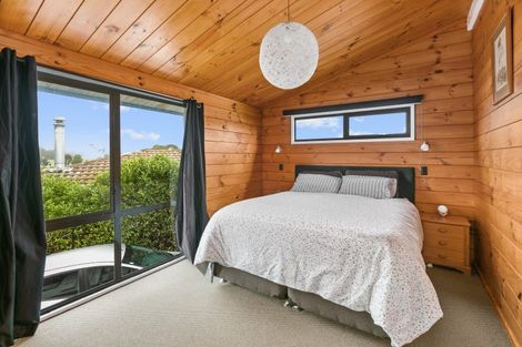 Photo of property in 9 Leeton Drive, Waipukurau, 4200