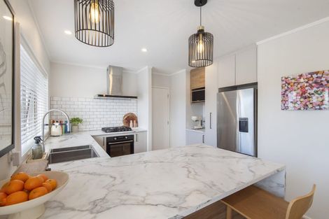 Photo of property in 2/26 Corunna Road, Milford, Auckland, 0620