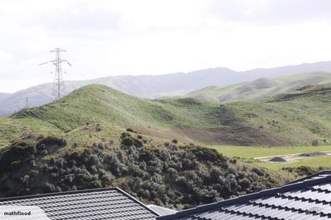 Photo of property in 4 Comber Place, Johnsonville, Wellington, 6037