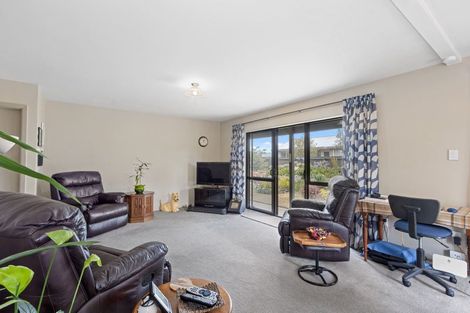 Photo of property in 100 Queenspark Drive, Parklands, Christchurch, 8083