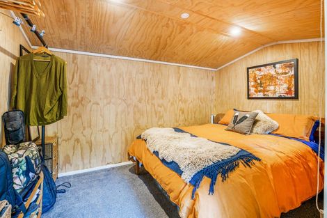 Photo of property in 227 Woodlands Park Road, Titirangi, Auckland, 0604