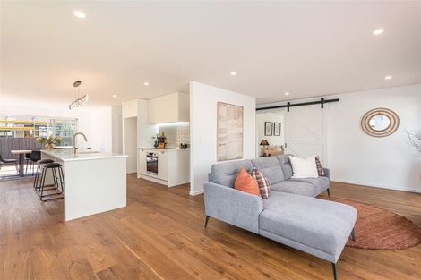 Photo of property in 2/179 Weston Road, St Albans, Christchurch, 8052