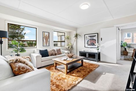 Photo of property in 17 Liverpool Street, Papakura, 2110