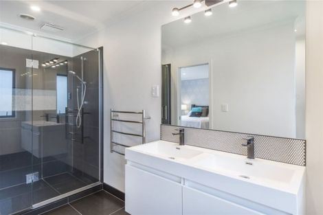 Photo of property in 70 Cumberland Drive, Flagstaff, Hamilton, 3210