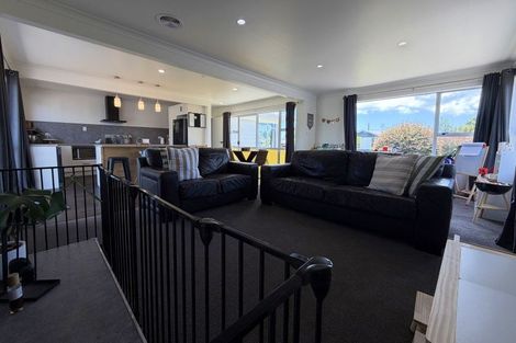 Photo of property in 3 Waianiwa Place, Tokoroa, 3420