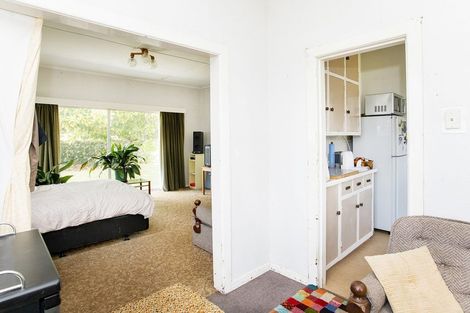 Photo of property in 122 De Lautour Road, Inner Kaiti, Gisborne, 4010