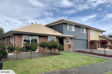 Photo of property in 2/8 Pentland Drive, Belfast, Christchurch, 8051