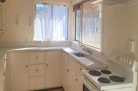 Photo of property in 94 Mana Esplanade, Paremata, Porirua, 5026