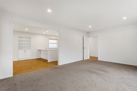 Photo of property in 6 Manor Place, Bryndwr, Christchurch, 8053