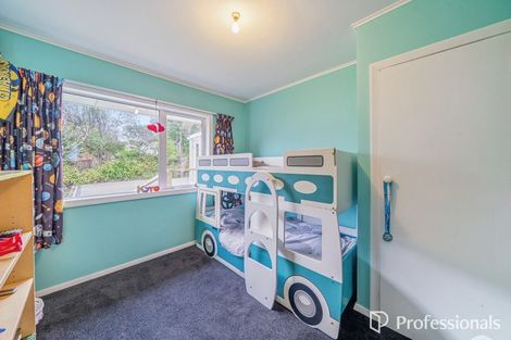 Photo of property in 57 Poto Road, Normandale, Lower Hutt, 5010