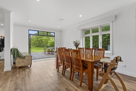 Photo of property in 32 Cambridge Street, Pahiatua, 4910