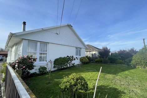 Photo of property in 11 Mattingley Street, Aranui, Christchurch, 8061