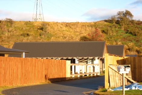 Photo of property in 8 Luna Place, Lake Hayes, Queenstown, 9304