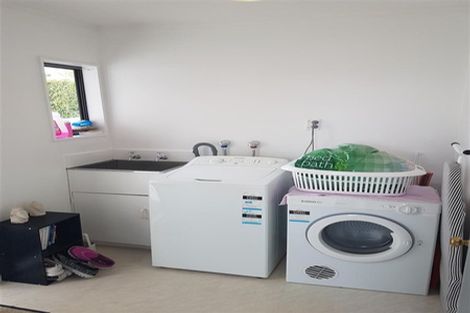 Photo of property in 1a Christina Avenue, Te Atatu South, Auckland, 0602