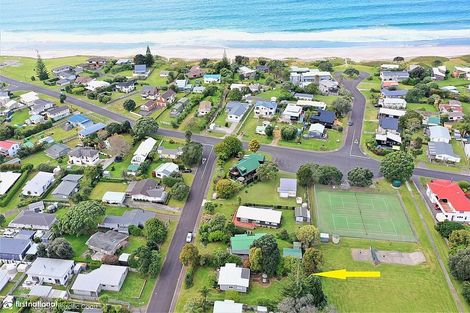 Photo of property in 7 Mako Avenue, Whiritoa, Whangamata, 3691