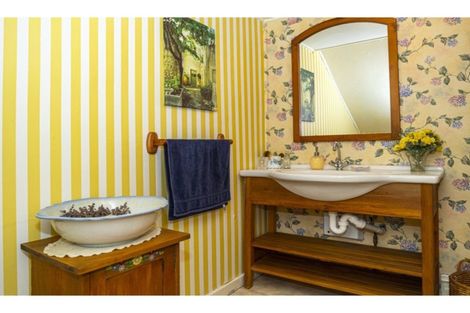 Photo of property in 100 North Street, Seaview, Timaru, 7910