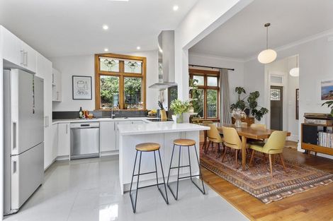 Photo of property in 8 Veronica Street, Brooklyn, Wellington, 6021