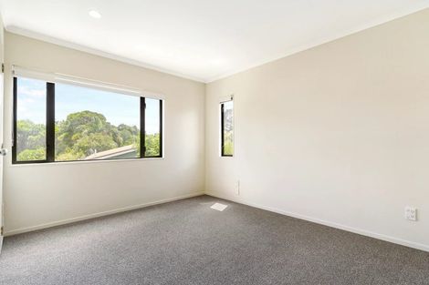 Photo of property in 59a Reelick Avenue, Pakuranga Heights, Auckland, 2010