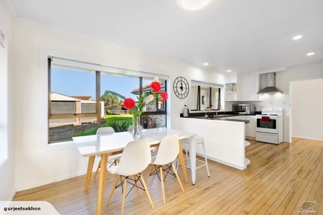 Photo of property in 29 Sunnyside Crescent, Papatoetoe, Auckland, 2025