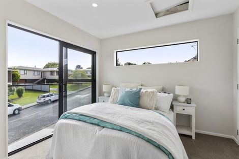 Photo of property in 44b Blakeborough Drive, Forrest Hill, Auckland, 0620