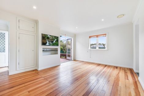 Photo of property in 20 Kiwi Avenue, Forest Lake, Hamilton, 3200