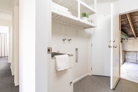 Photo of property in 11 Selkirk Way, Karori, Wellington, 6012