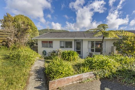 Photo of property in 11b Florio Terrace, Tawa, Wellington, 5028