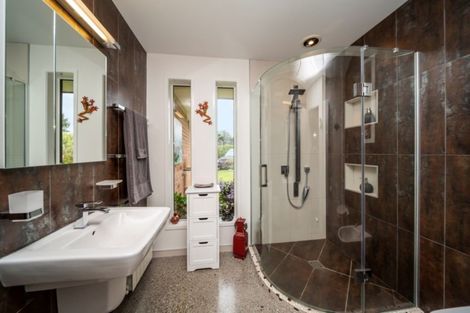 Photo of property in 1347 Carrington Road, Hurworth, New Plymouth, 4371