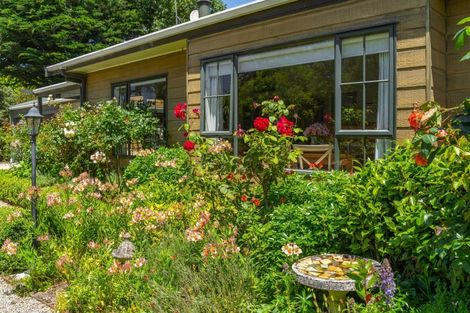 Photo of property in 37 Regent Street, Martinborough, 5711