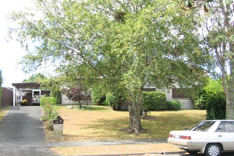 Photo of property in 6 Hartford Crescent, Totara Park, Upper Hutt, 5018