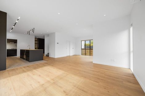 Photo of property in 40f Evelyn Place, Hillcrest, Auckland, 0627