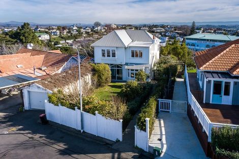 Photo of property in 5 Cobden Lane, Bluff Hill, Napier, 4110