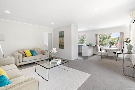 Photo of property in 2/142 Archers Road, Glenfield, Auckland, 0629