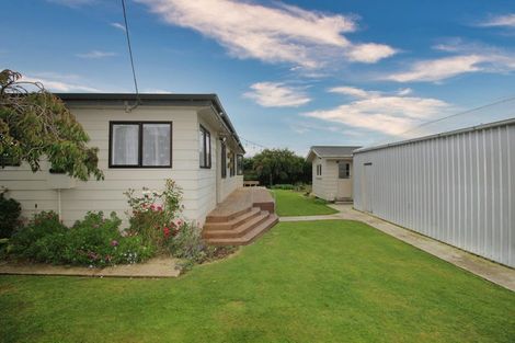Photo of property in 26 Tokanui-haldane Road, Tokanui, 9884