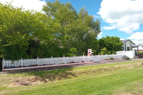 Photo of property in 86 Grey Street, Woodville, 4920