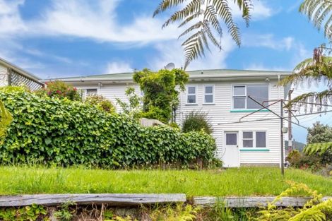 Photo of property in 71 Bell Street, Tawa, Wellington, 5028